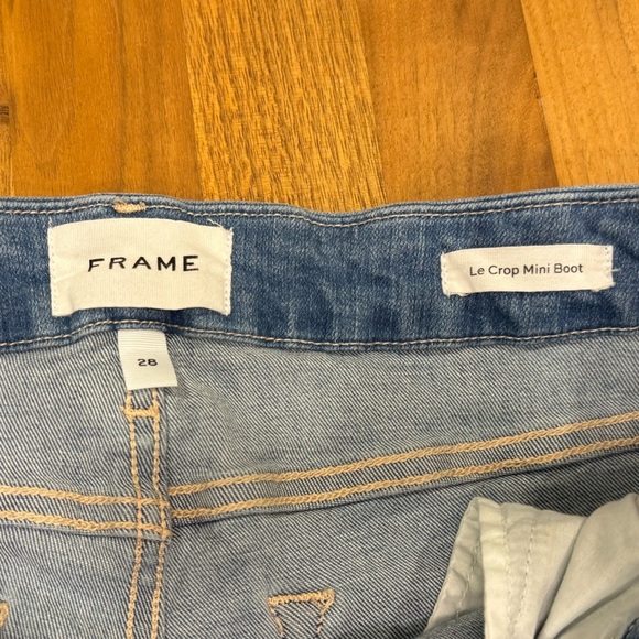 FRAME Le Crop Mini Boot Jeans Size 28 Blue Raw Hem Mid-Rise Bootcut Denim - Picture 2 of 7